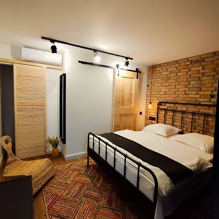 בית הארחה Casa Fara 3*