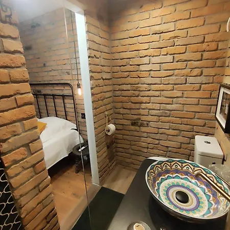 בית הארחה Casa Fara 3*